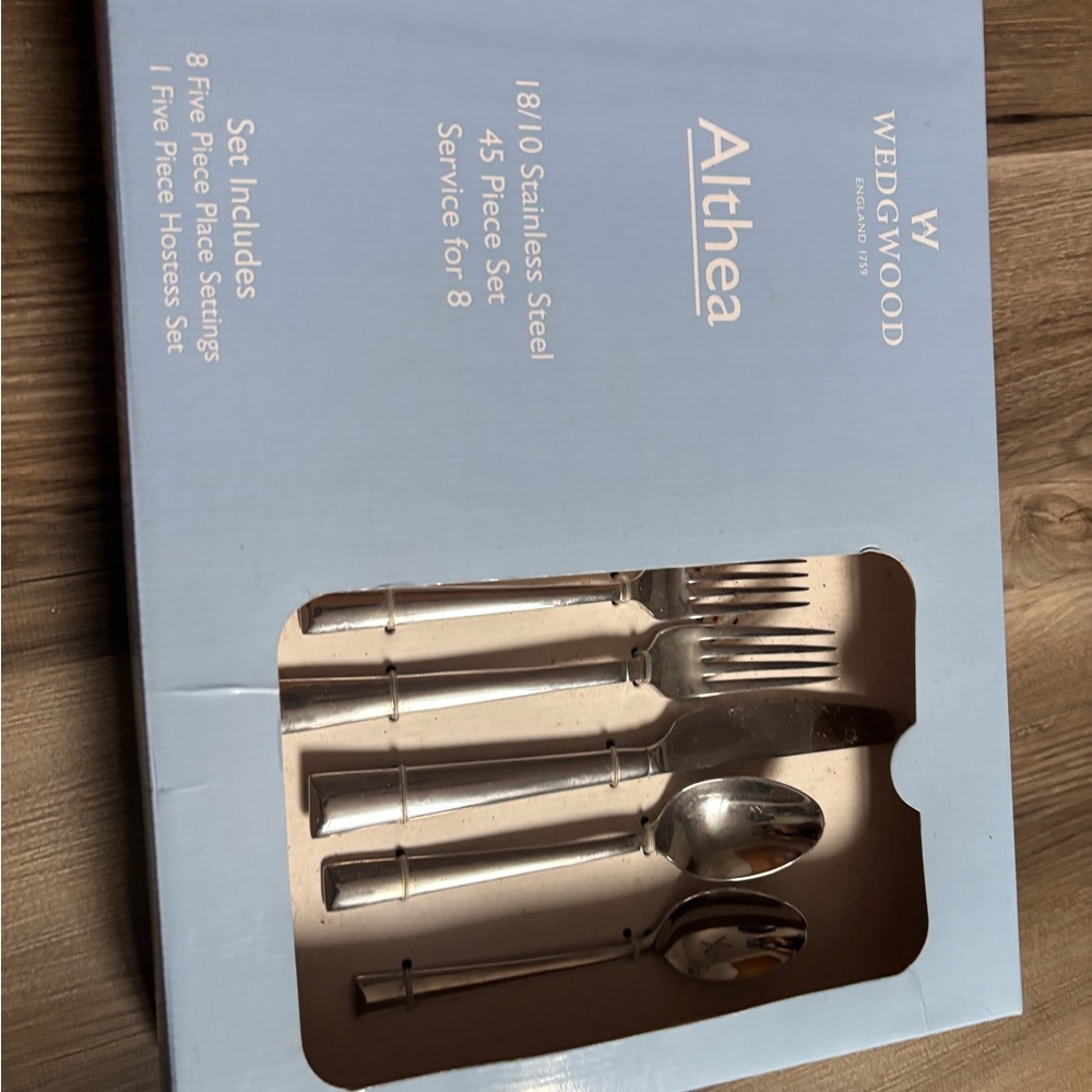 Wedgwood Althea Polished Silver Stainless Flatware Set